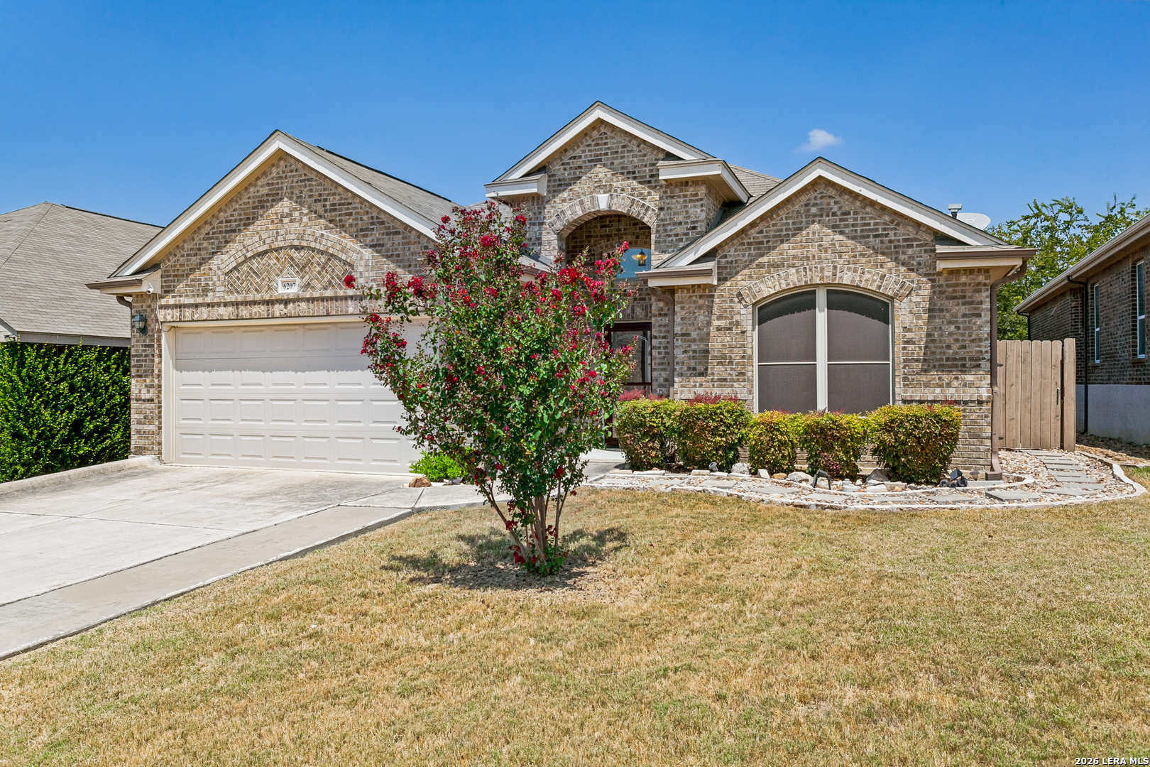 6207 Lowrie