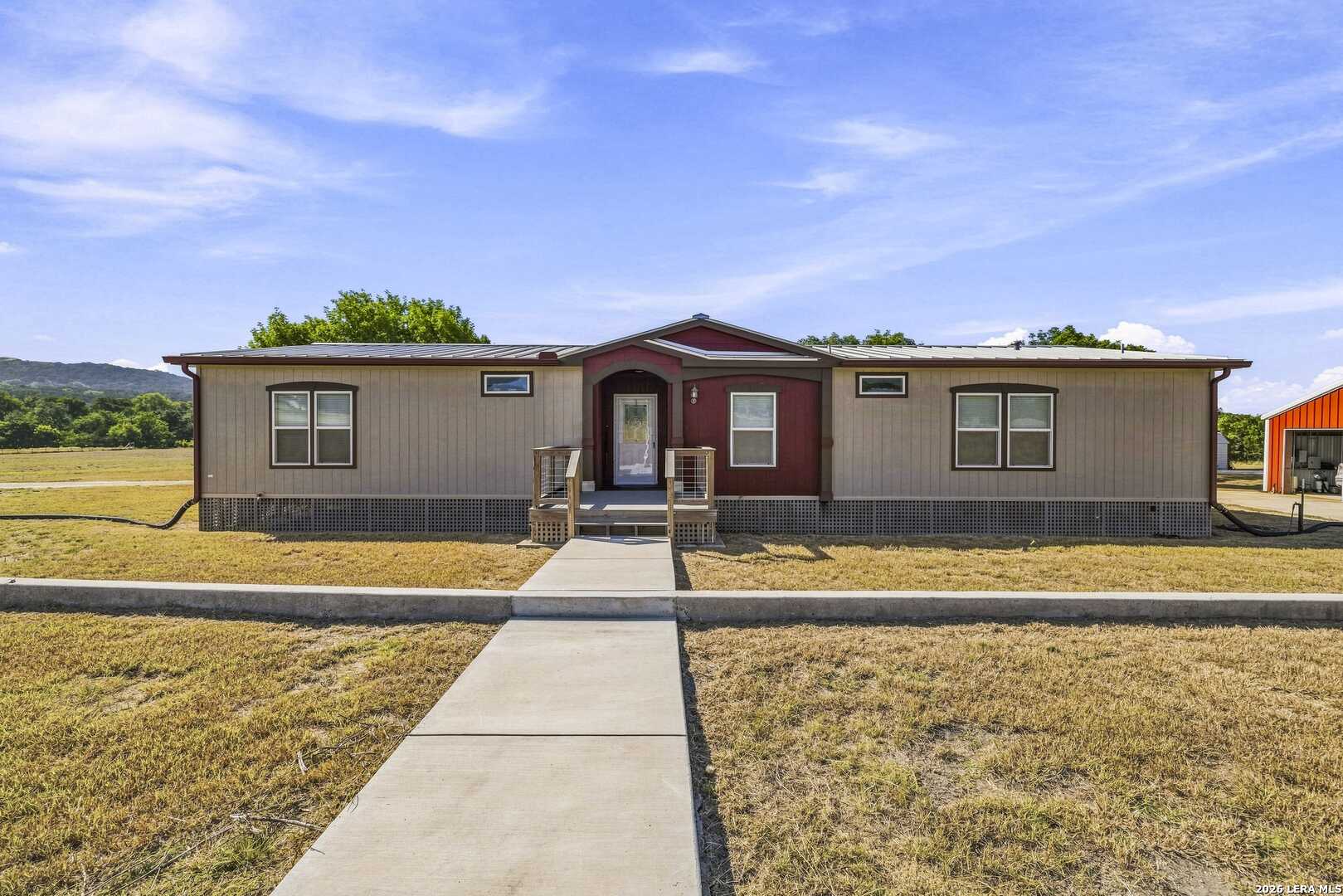 626 Spur 100, Kerrville, TX