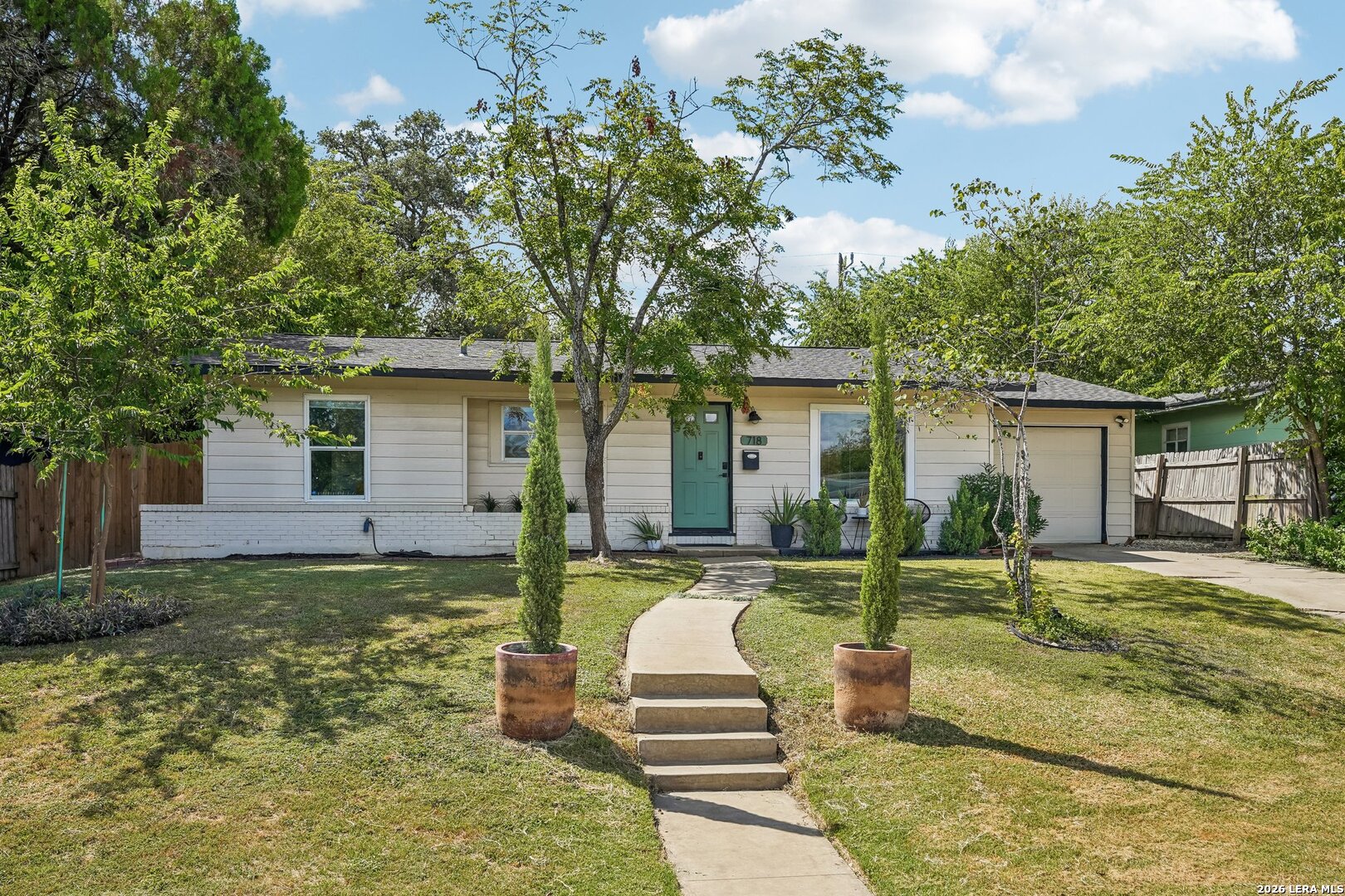 718 Olney Dr, San Antonio, TX