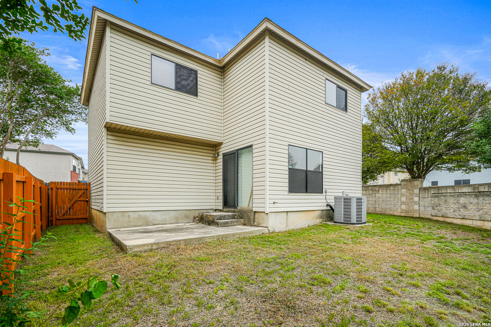 8942 KENTON CT, San Antonio, TX 78240
