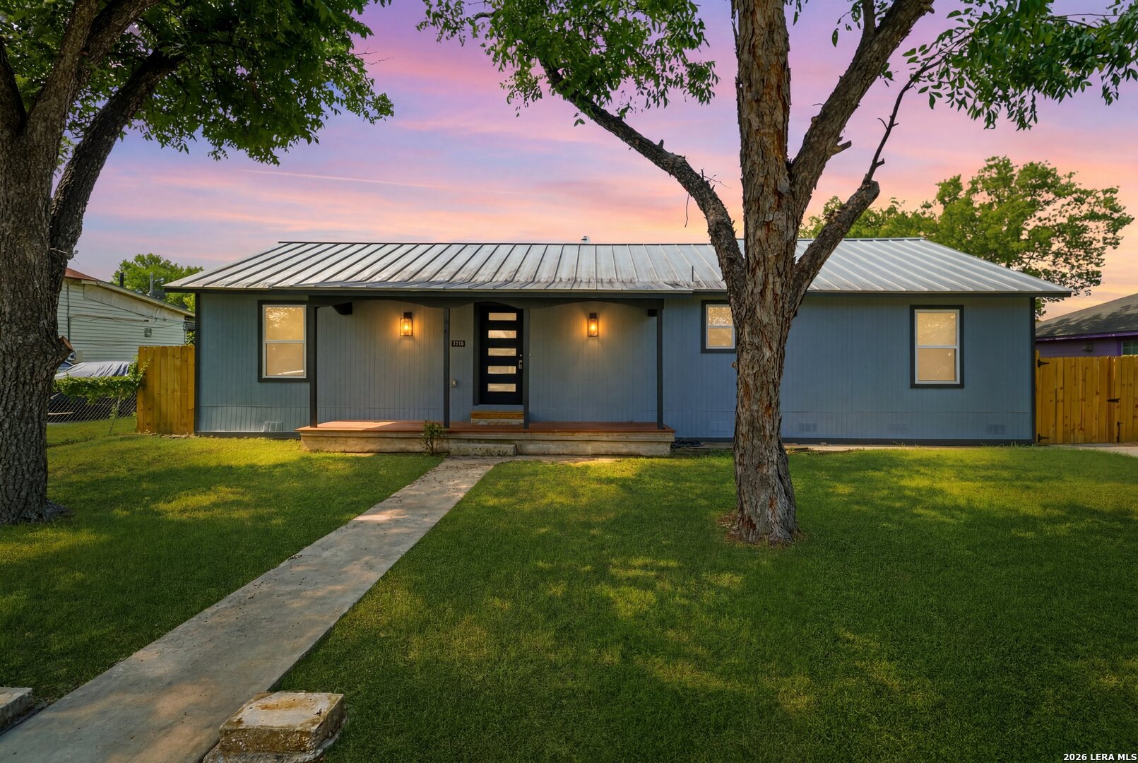 1126 W Lullwood Ave, San Antonio, TX