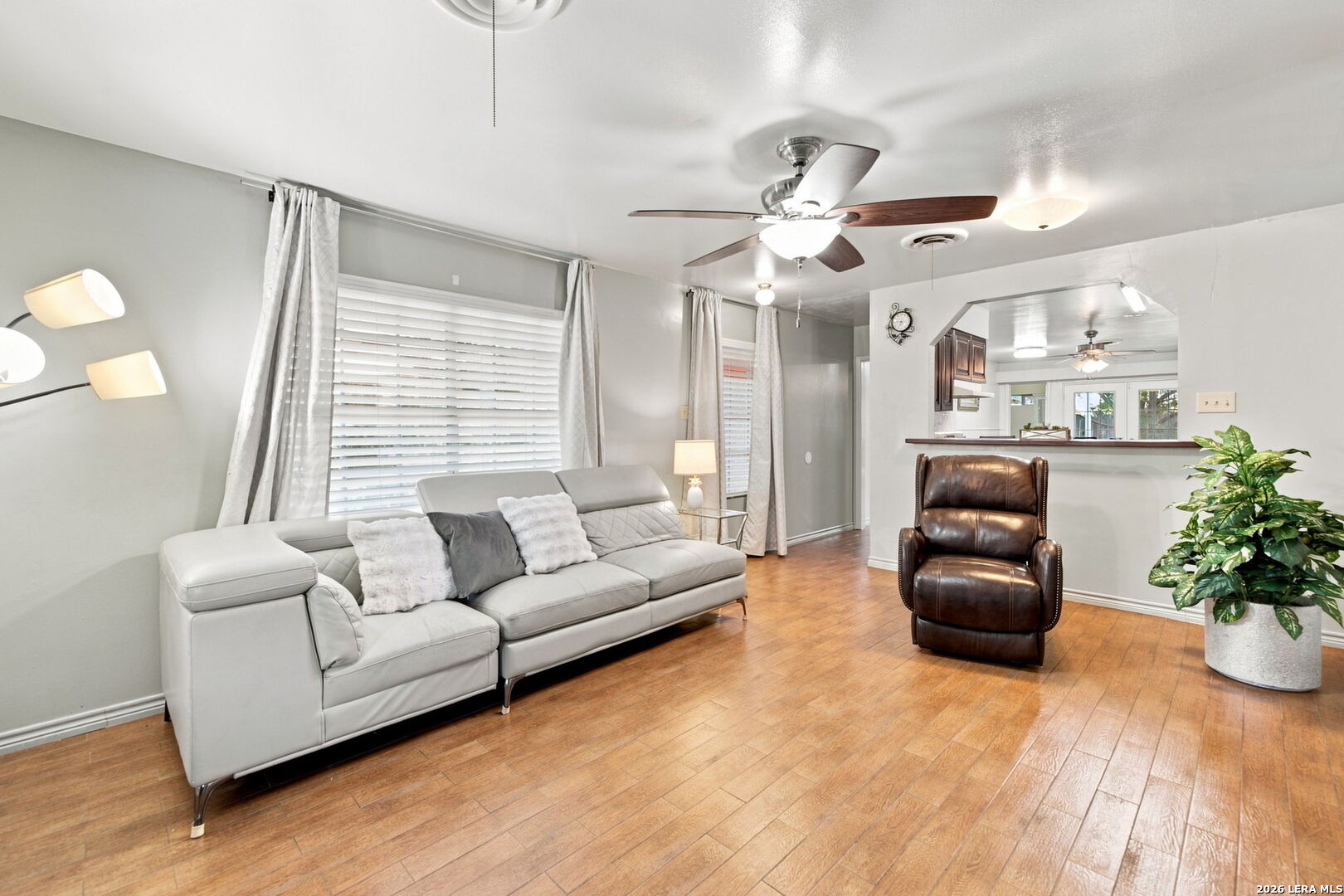 4422 Bikini Dr., San Antonio, TX 78218