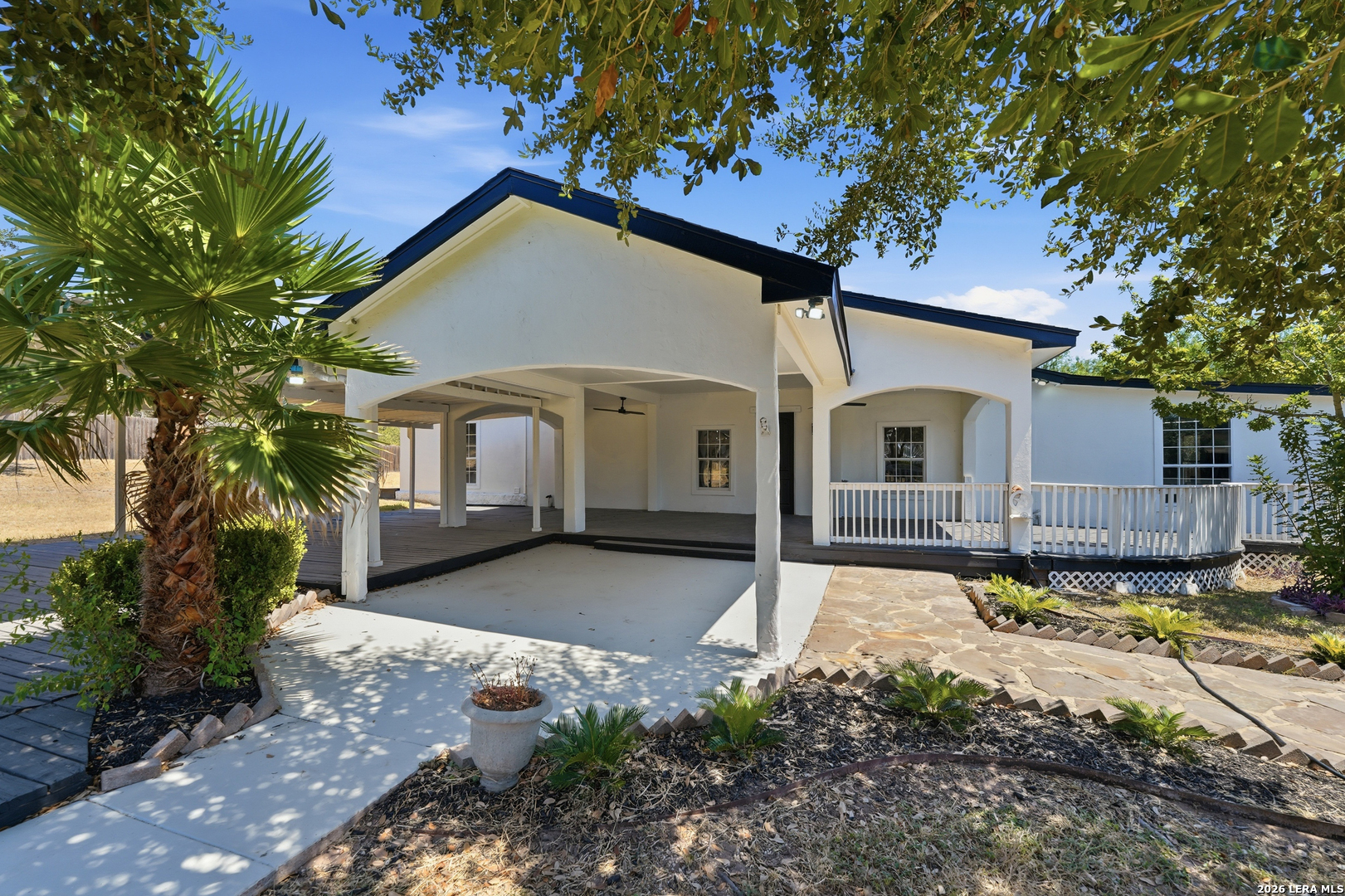 670 Quail Run, Lytle, TX