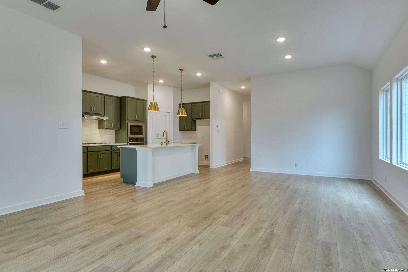 1260 HIGGINS CV, San Antonio, TX 78245