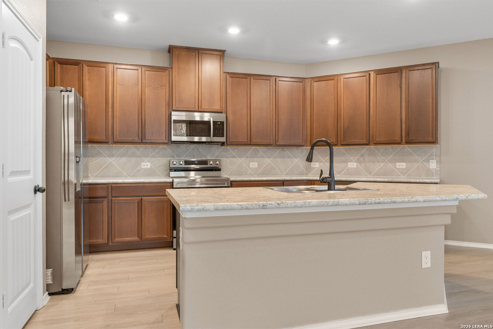6405 WAGON SPRING ST, Del Valle, TX 78617