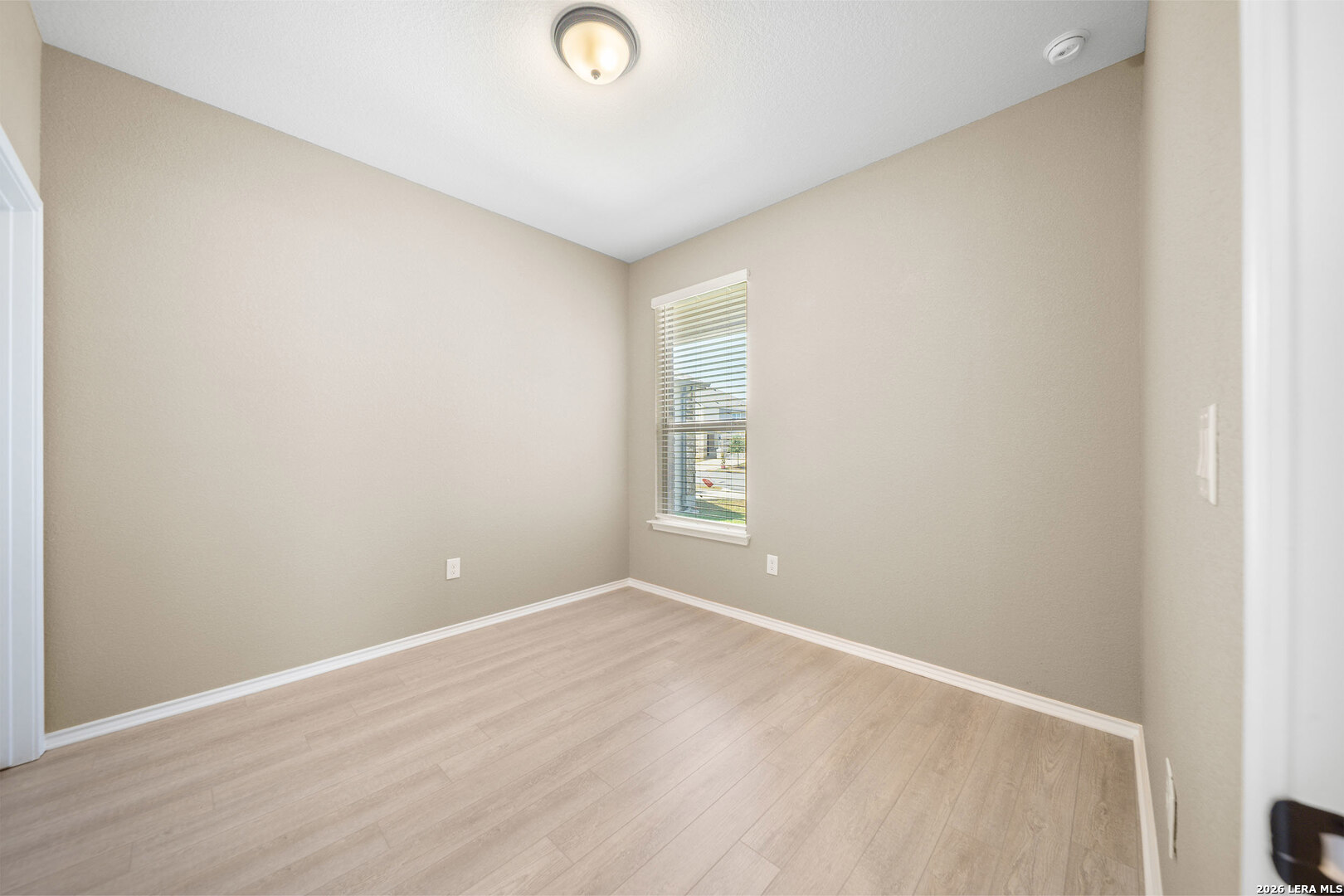 6405 WAGON SPRING ST, Del Valle, TX 78617