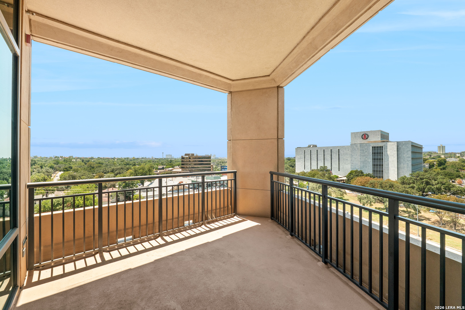 4242 Broadway Listing Cover Image