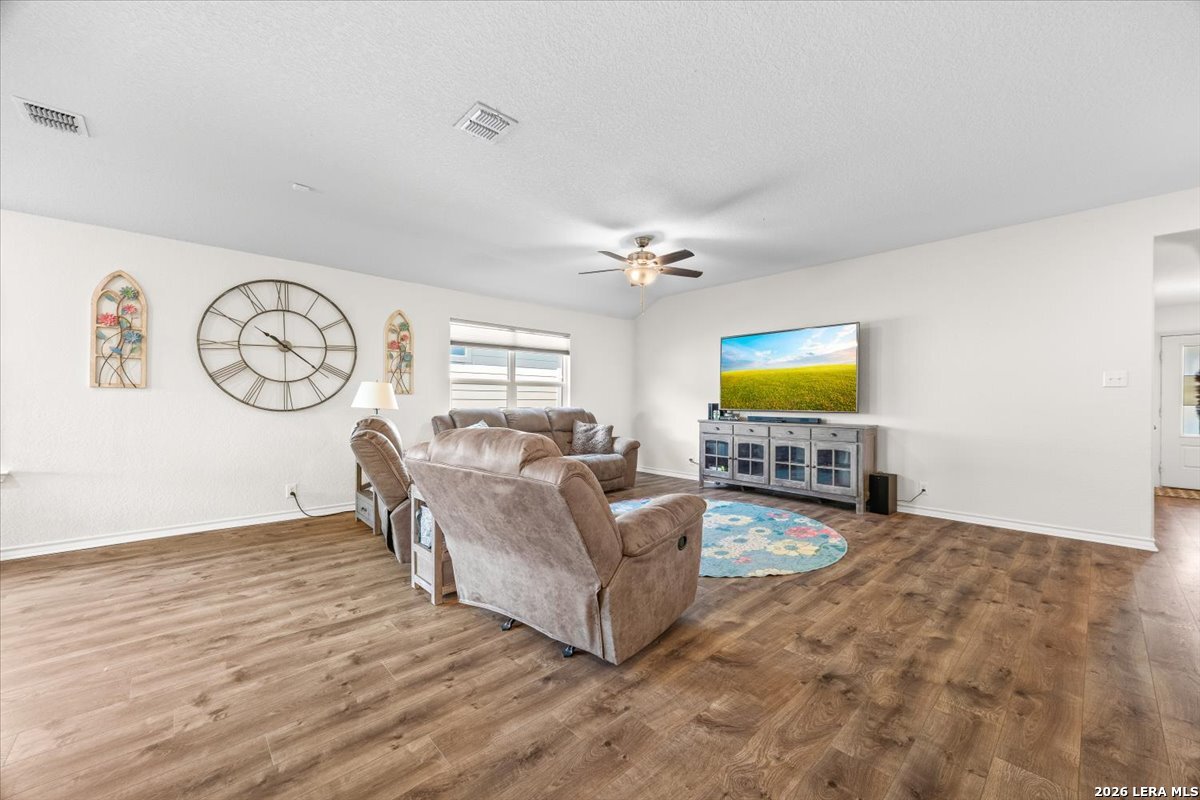 936 Brown Thrasher, San Antonio, TX 78253