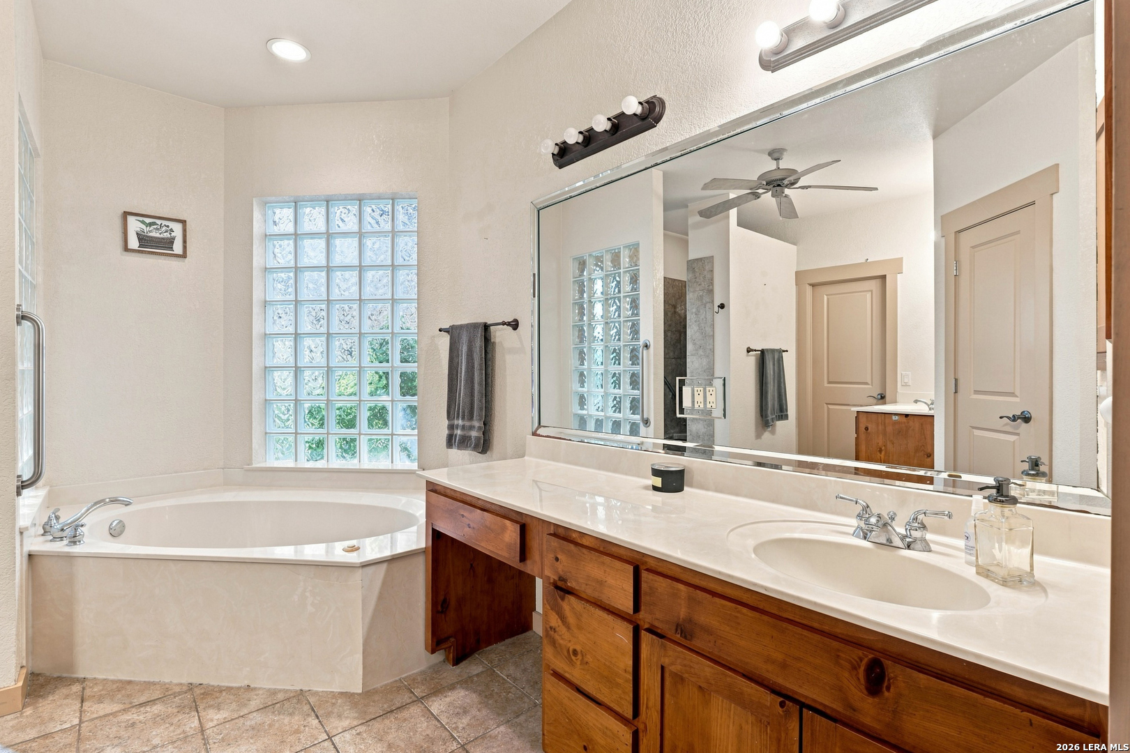 2 Trophy, New Braunfels, TX 78132