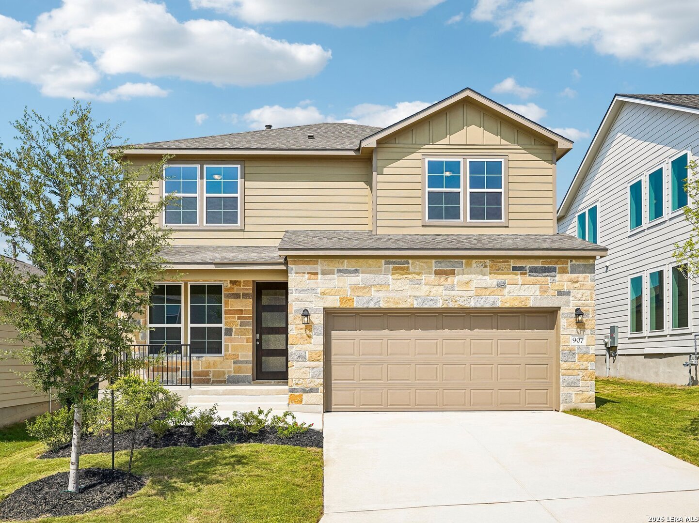907 Fort Kylo Listing Cover Image