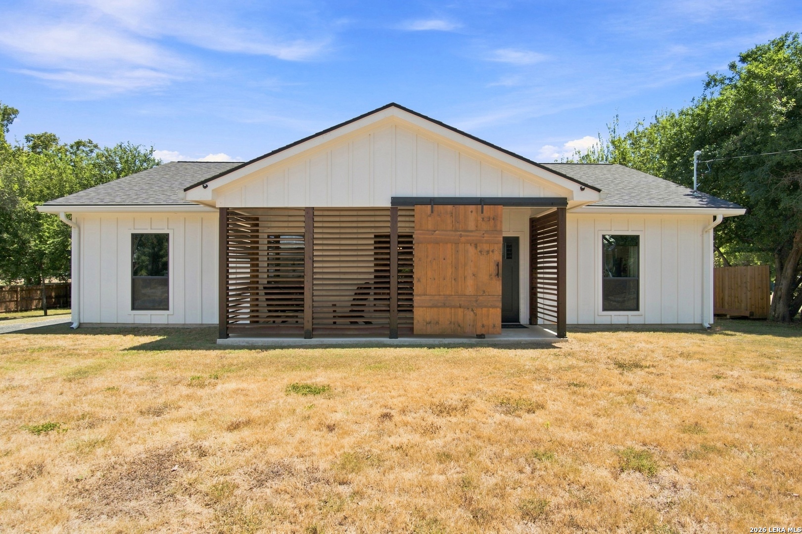1111 Avenue K, Hondo, TX