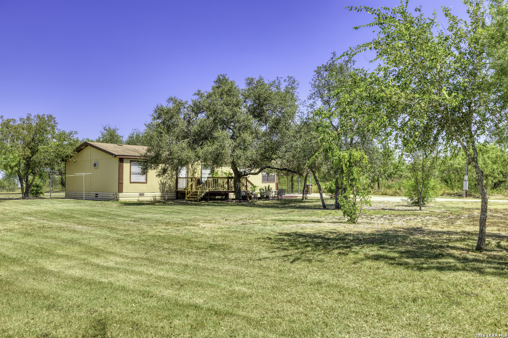 609 County Road 4647, Hondo, TX