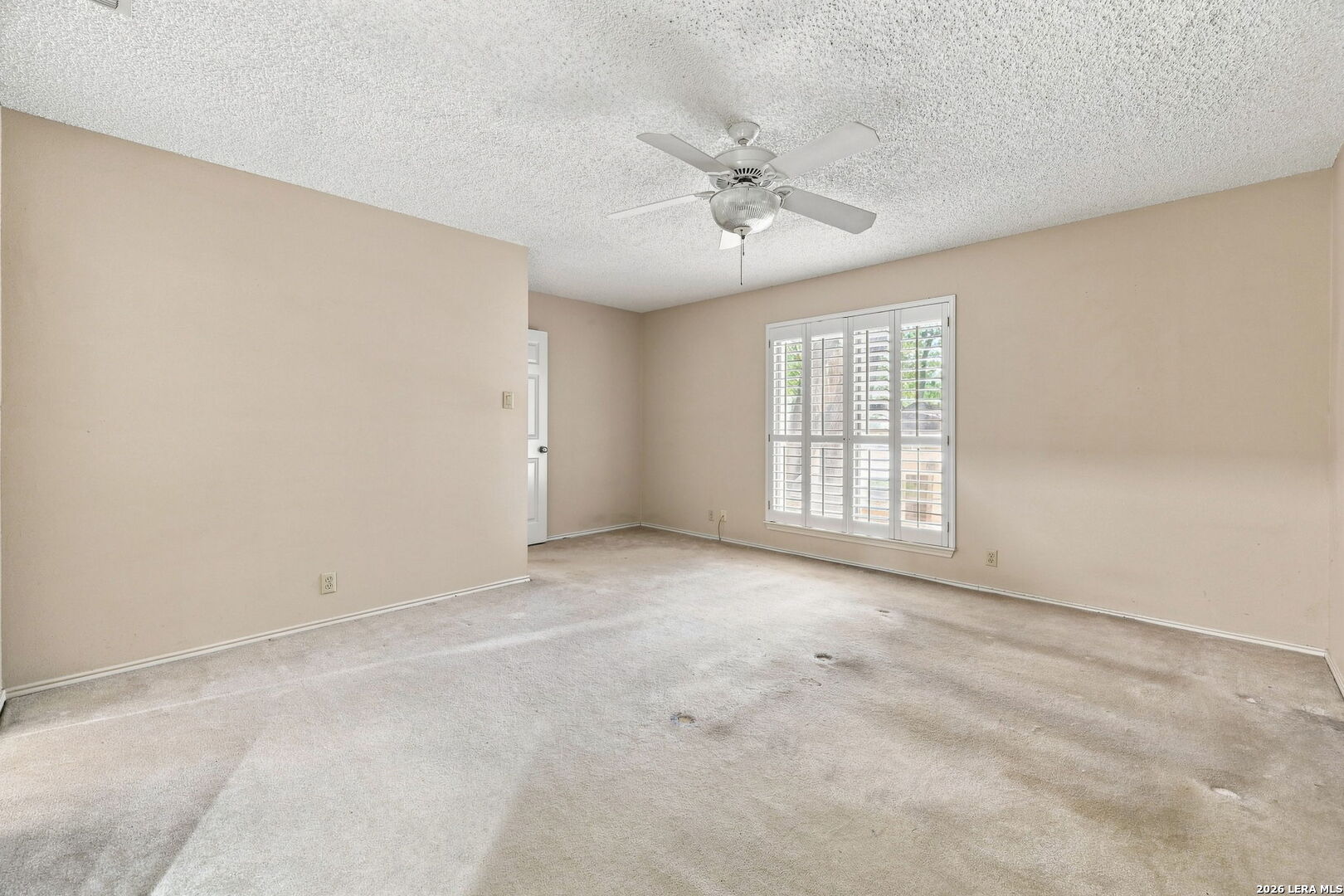 1800 SHADOW PARK ST, San Antonio, TX 78232