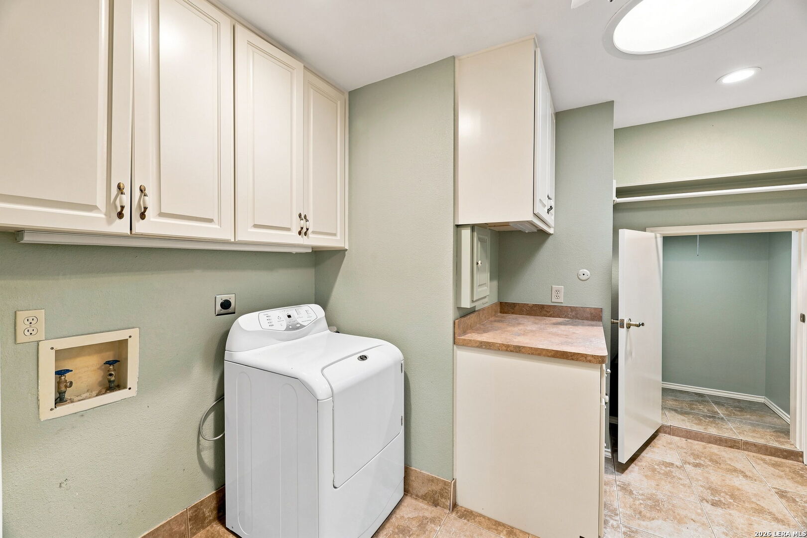 1800 SHADOW PARK ST, San Antonio, TX 78232