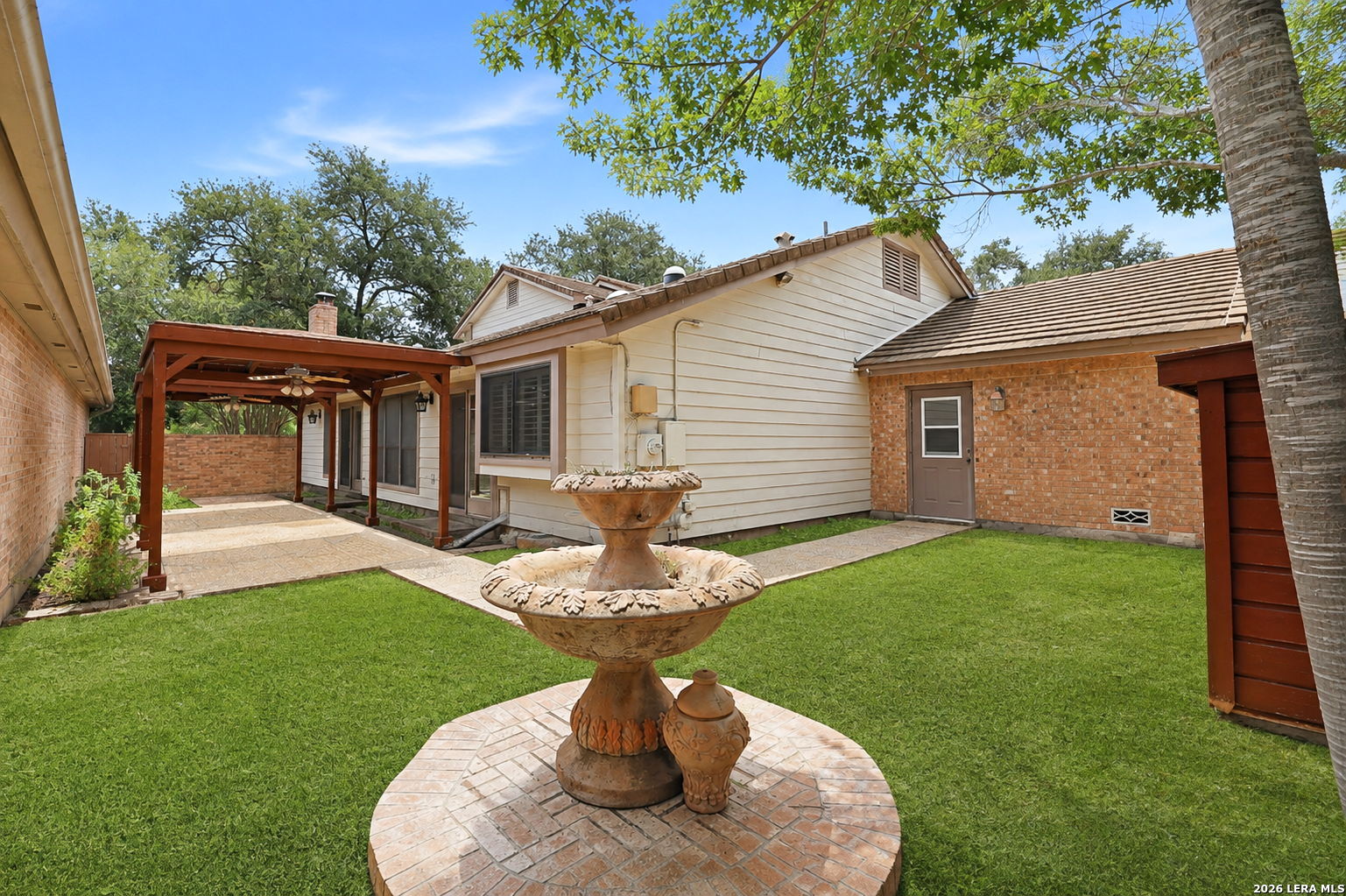 1800 SHADOW PARK ST, San Antonio, TX 78232