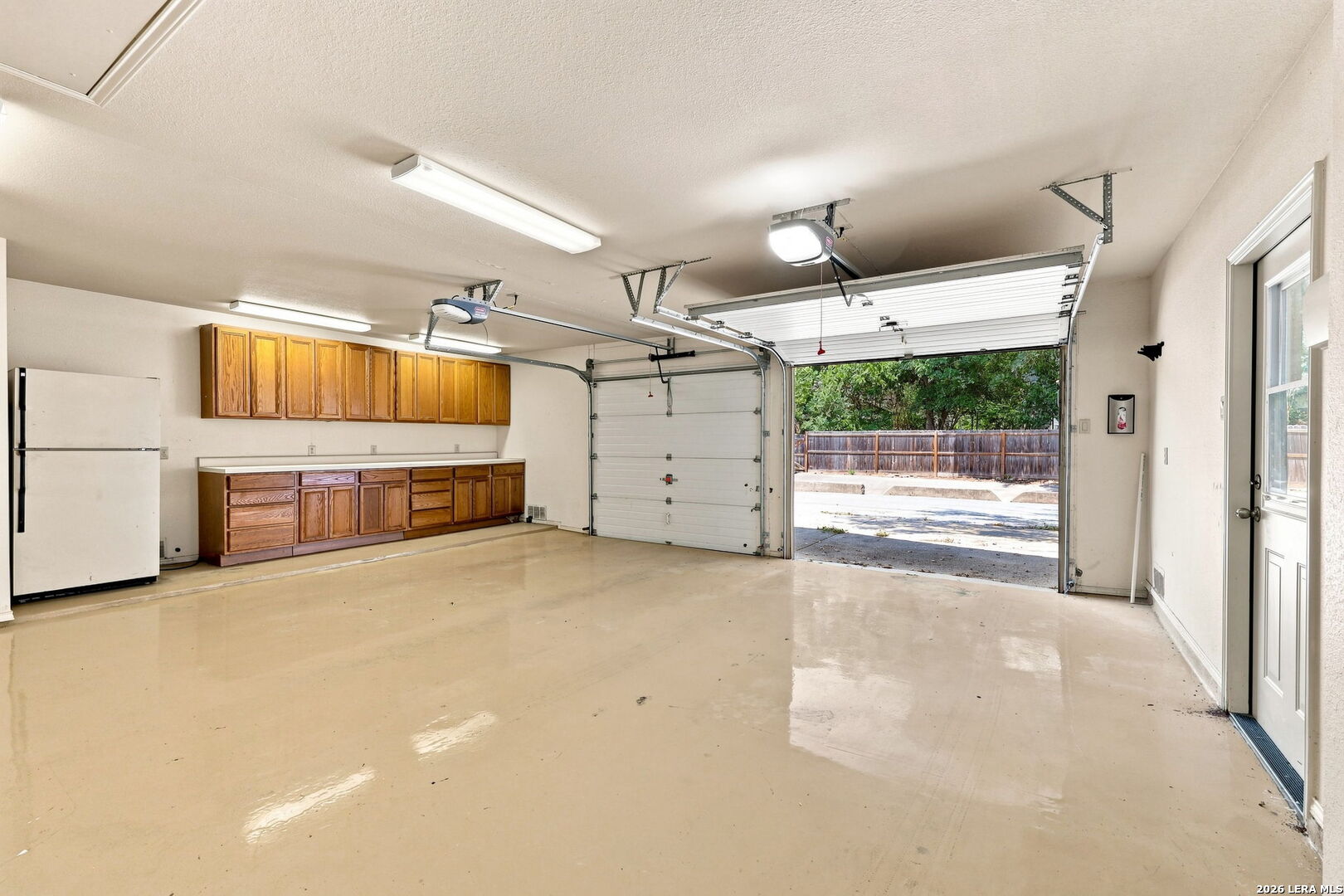 1800 SHADOW PARK ST, San Antonio, TX 78232