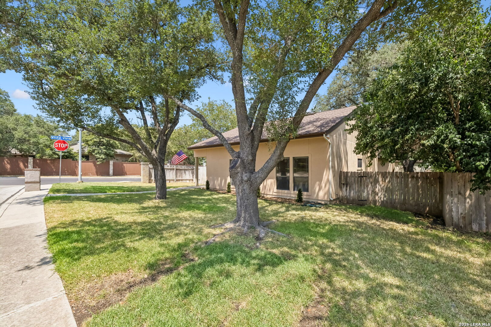 1531 VISTA HILL ST, San Antonio, TX 78213