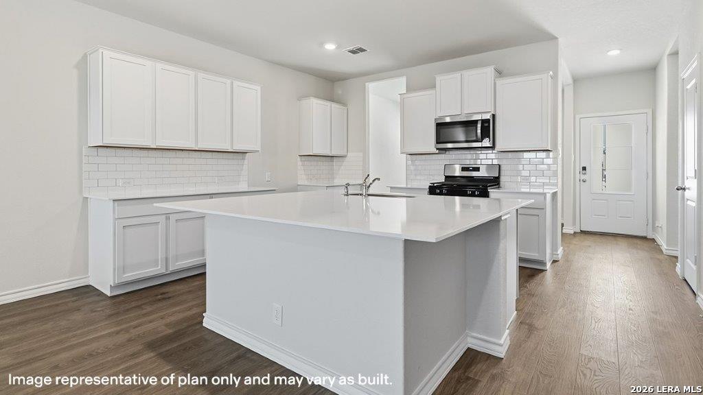 21103 Millstream Bend, San Antonio, TX 78266