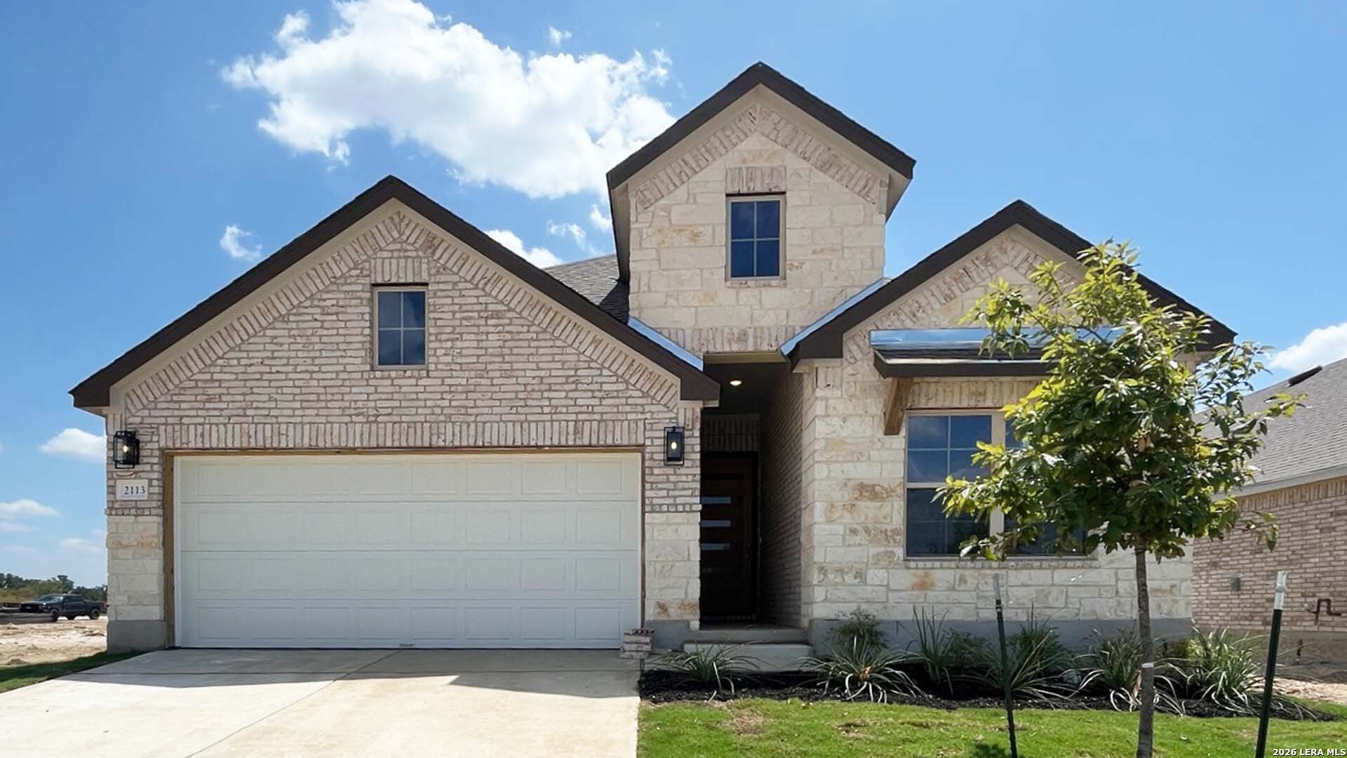 2113 Rivulet St Listing Cover Image