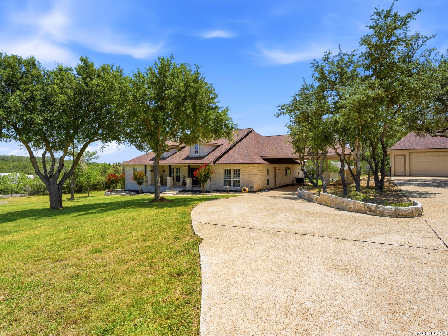 Photo 1 of Single family home for sale at 186 Scout Ln, Spring Branch, TX 78070 | MLS# 1998934 | Listing updated on 2026-09-17