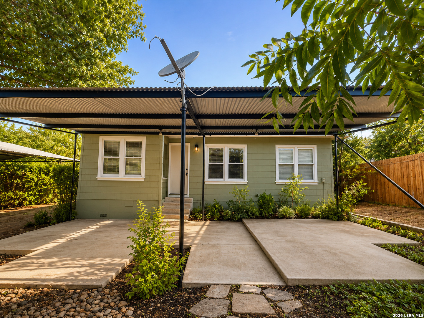 316 Pinckney St Listing Cover Image