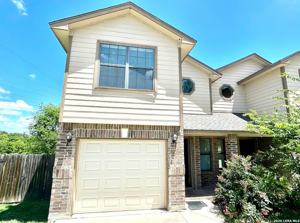 11531 Creek Eagle Listing Cover Image