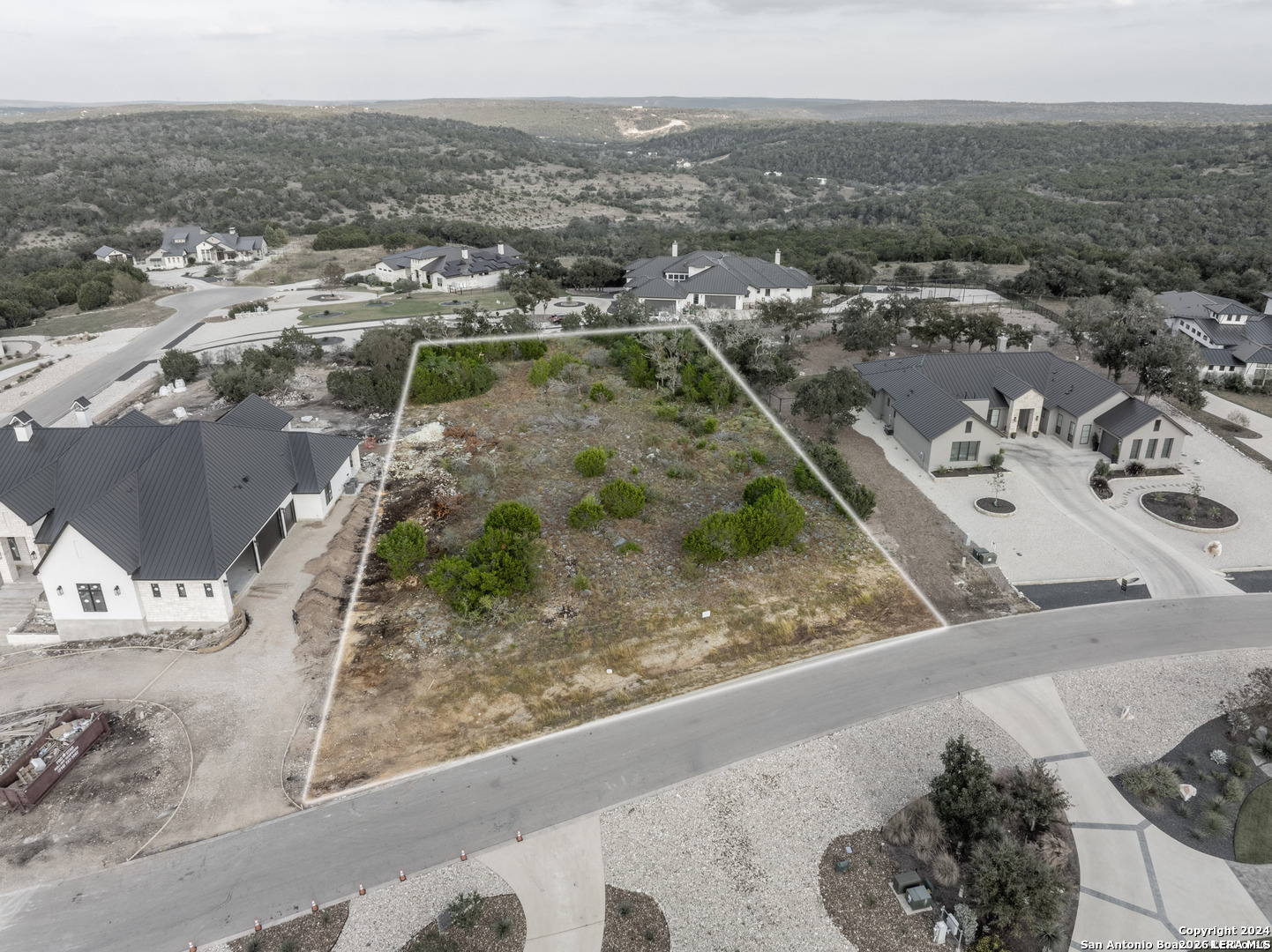 1542 Circolare Listing Cover Image