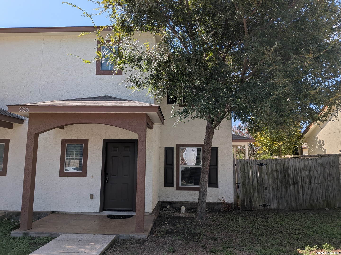 5826 Grandwood Listing Cover Image