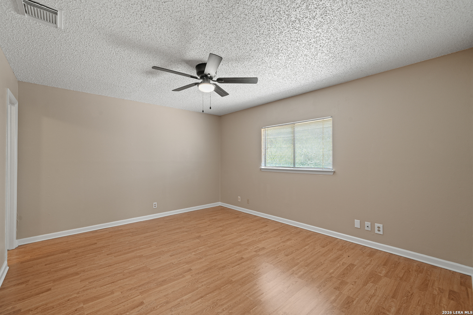 6827 MISTY FIELD DR, Converse, TX 78109