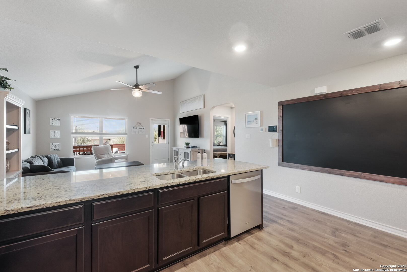 5927 Hindes Stone, San Antonio, TX 78253