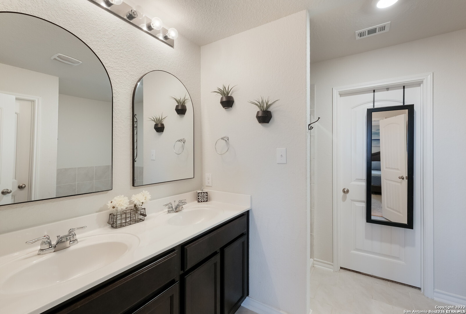 5927 Hindes Stone, San Antonio, TX 78253