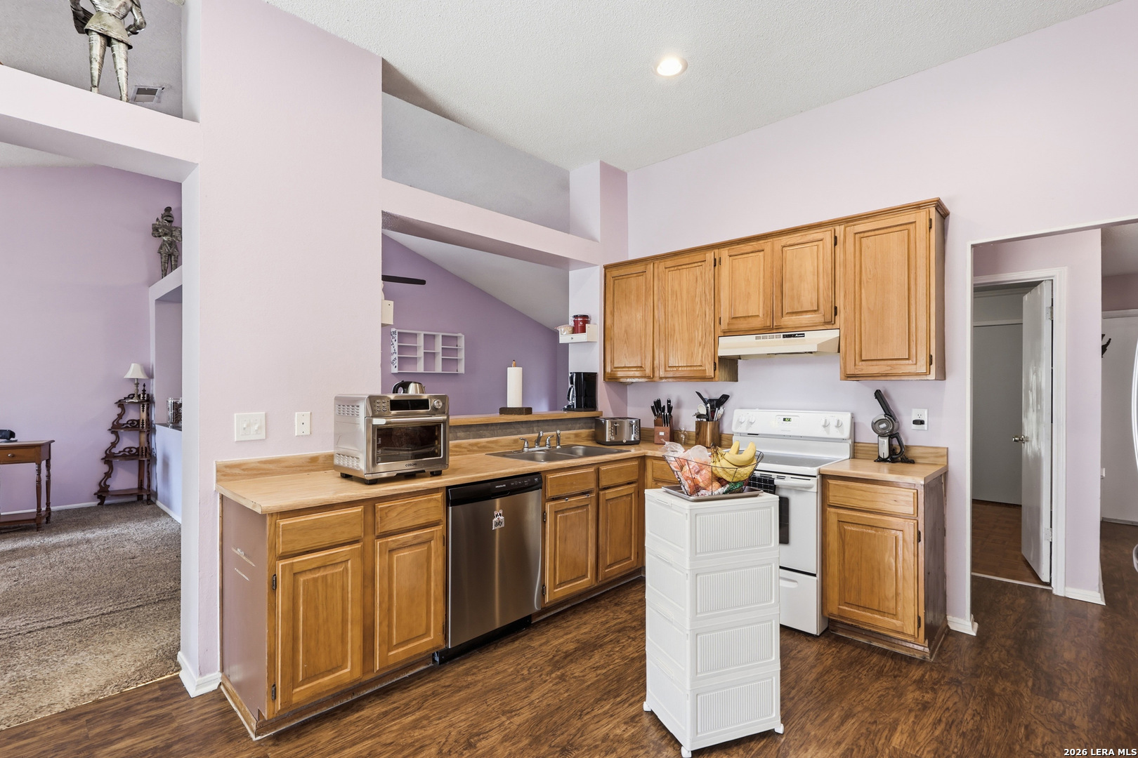 9338 Greens Pt, San Antonio, TX 78250