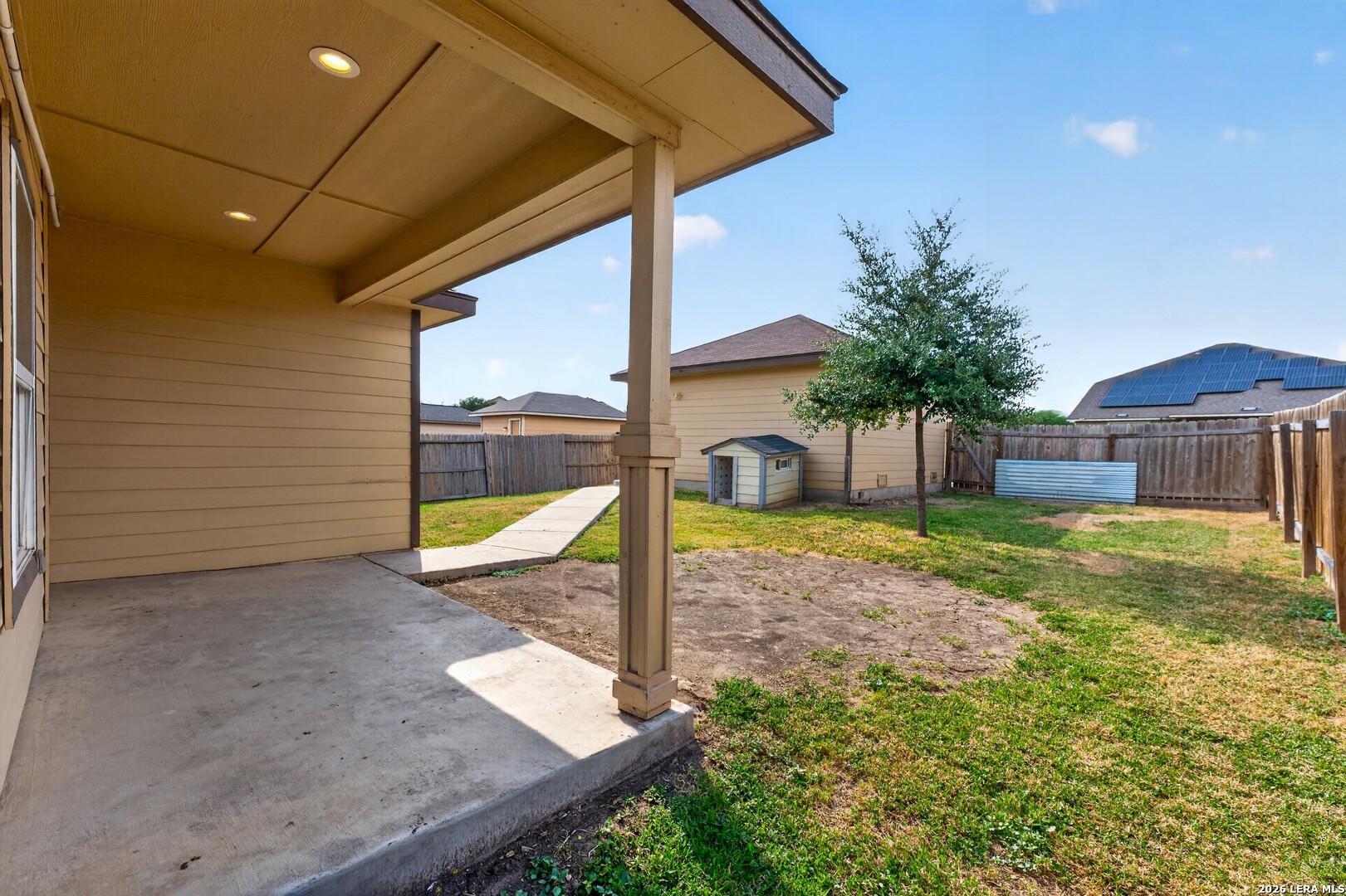 5981 Midcrown Dr, San Antonio, TX 78218