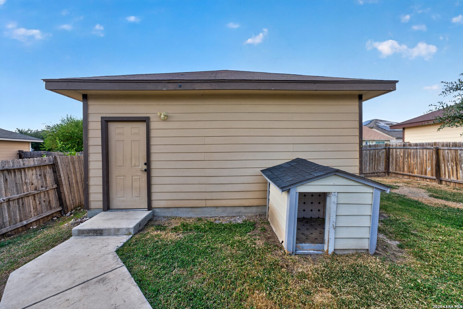 5981 Midcrown Dr, San Antonio, TX 78218