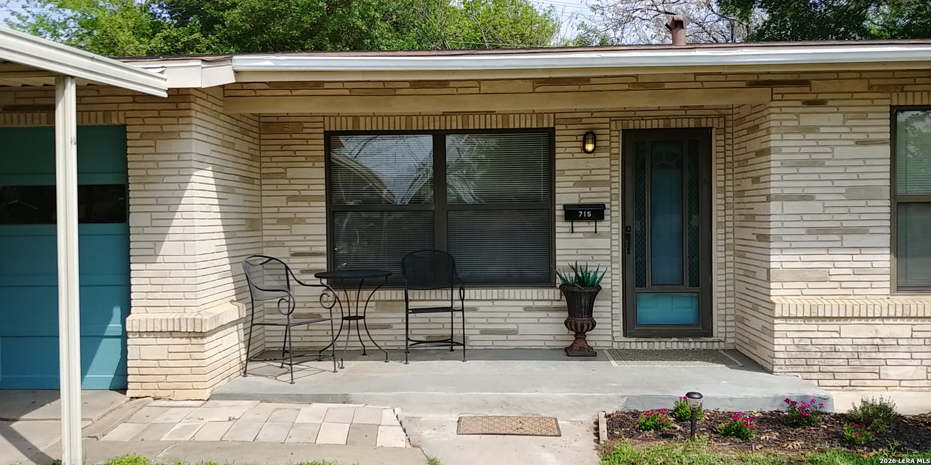 Property photo for 715 EDGEBROOK LN, San Antonio, TX