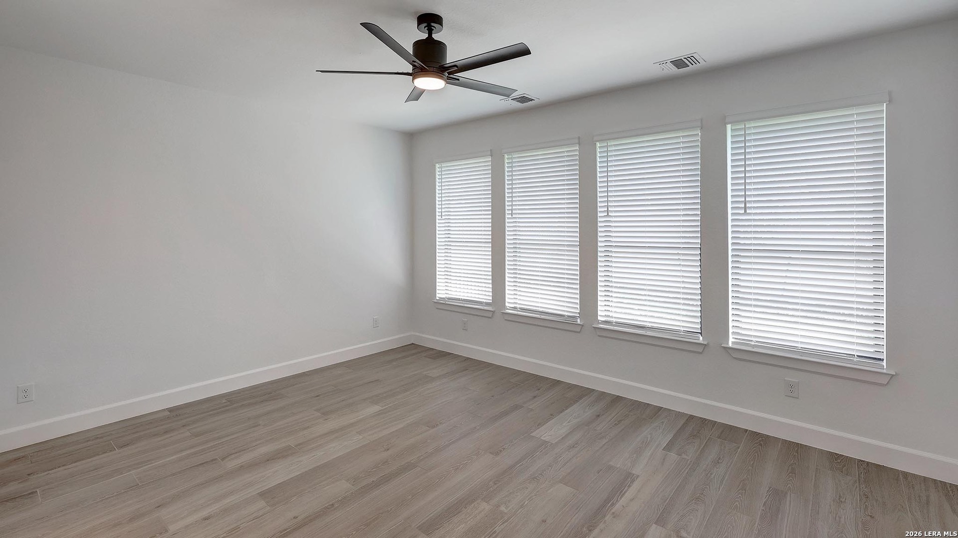26 Enia Circle, San Antonio, TX 78257