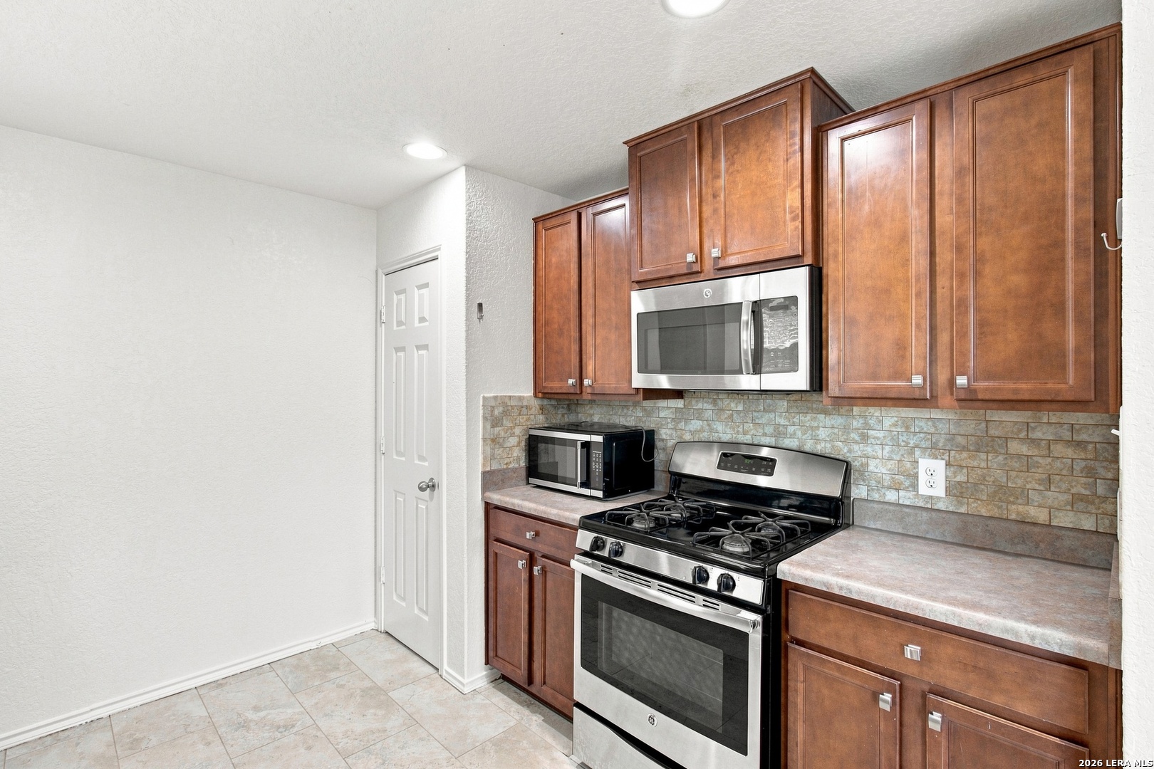 5814 ESPADA BND, San Antonio, TX 78222