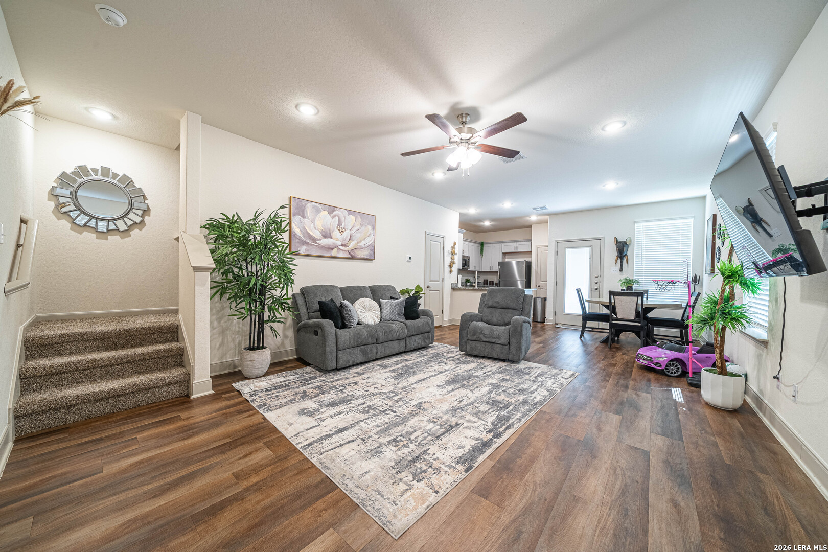 7616 MAGNOLIA VLG, San Antonio, TX 78252