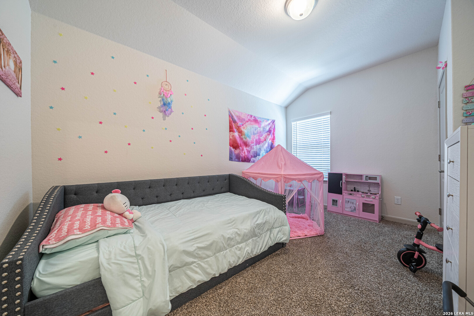 7616 MAGNOLIA VLG, San Antonio, TX 78252