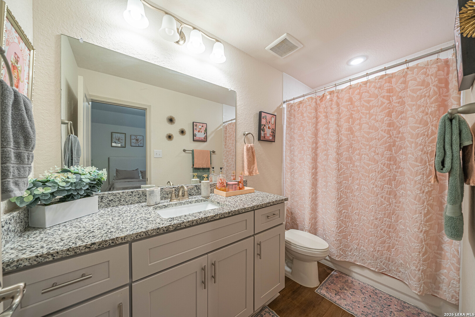 7616 MAGNOLIA VLG, San Antonio, TX 78252