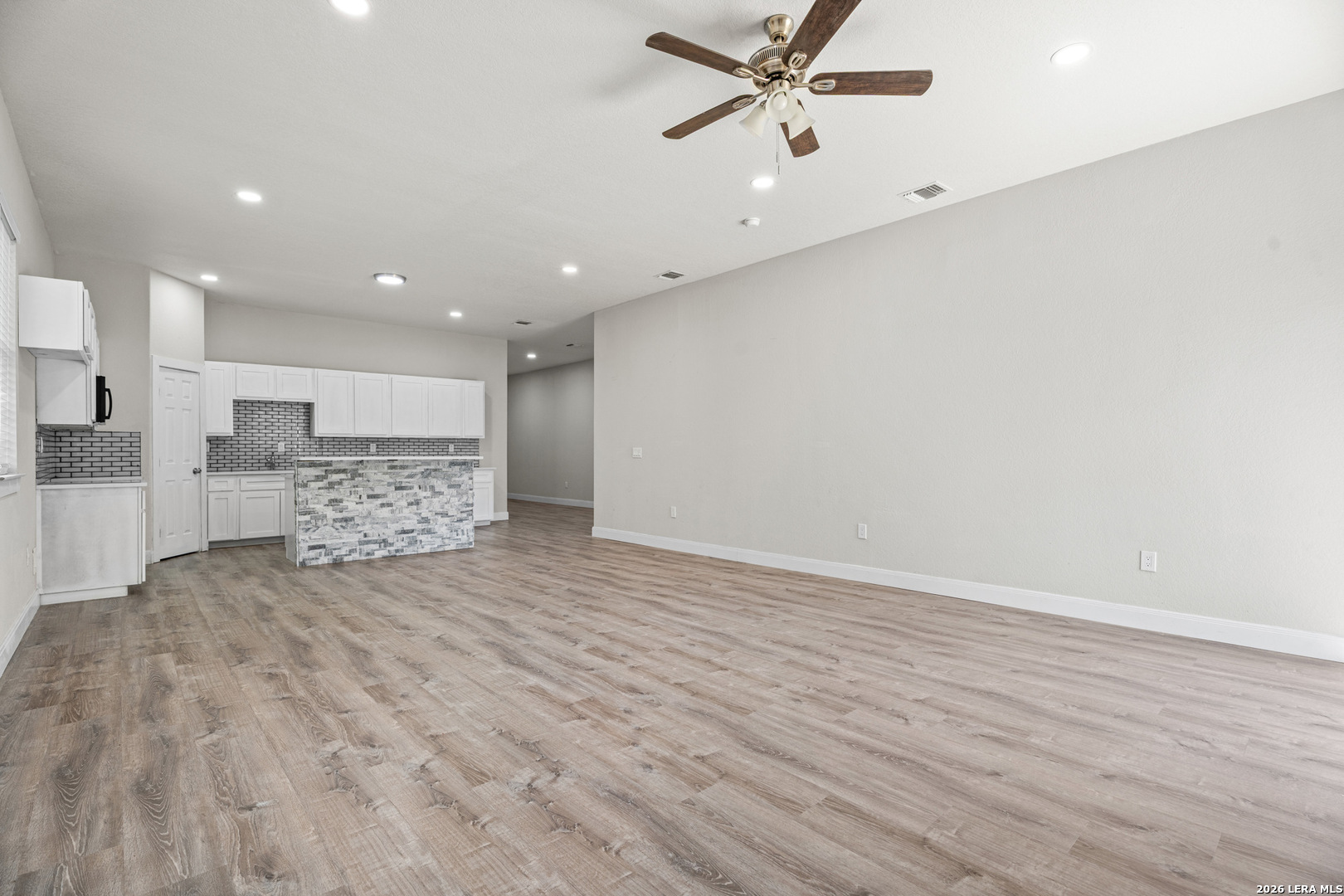 222 RASA DR, San Antonio, TX 78227