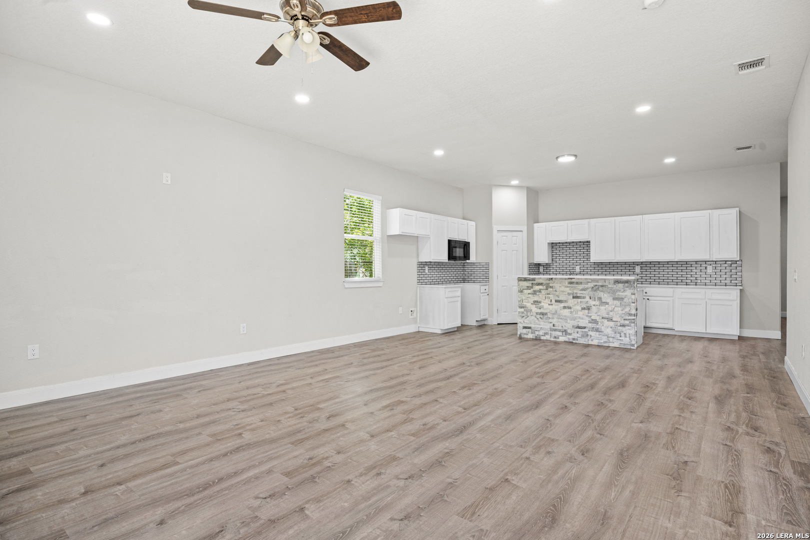 222 RASA DR, San Antonio, TX 78227