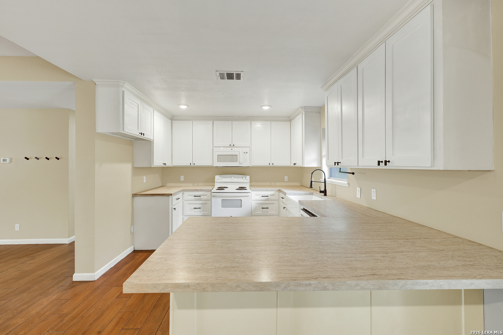 153 SWAN DR, New Braunfels, TX 78130