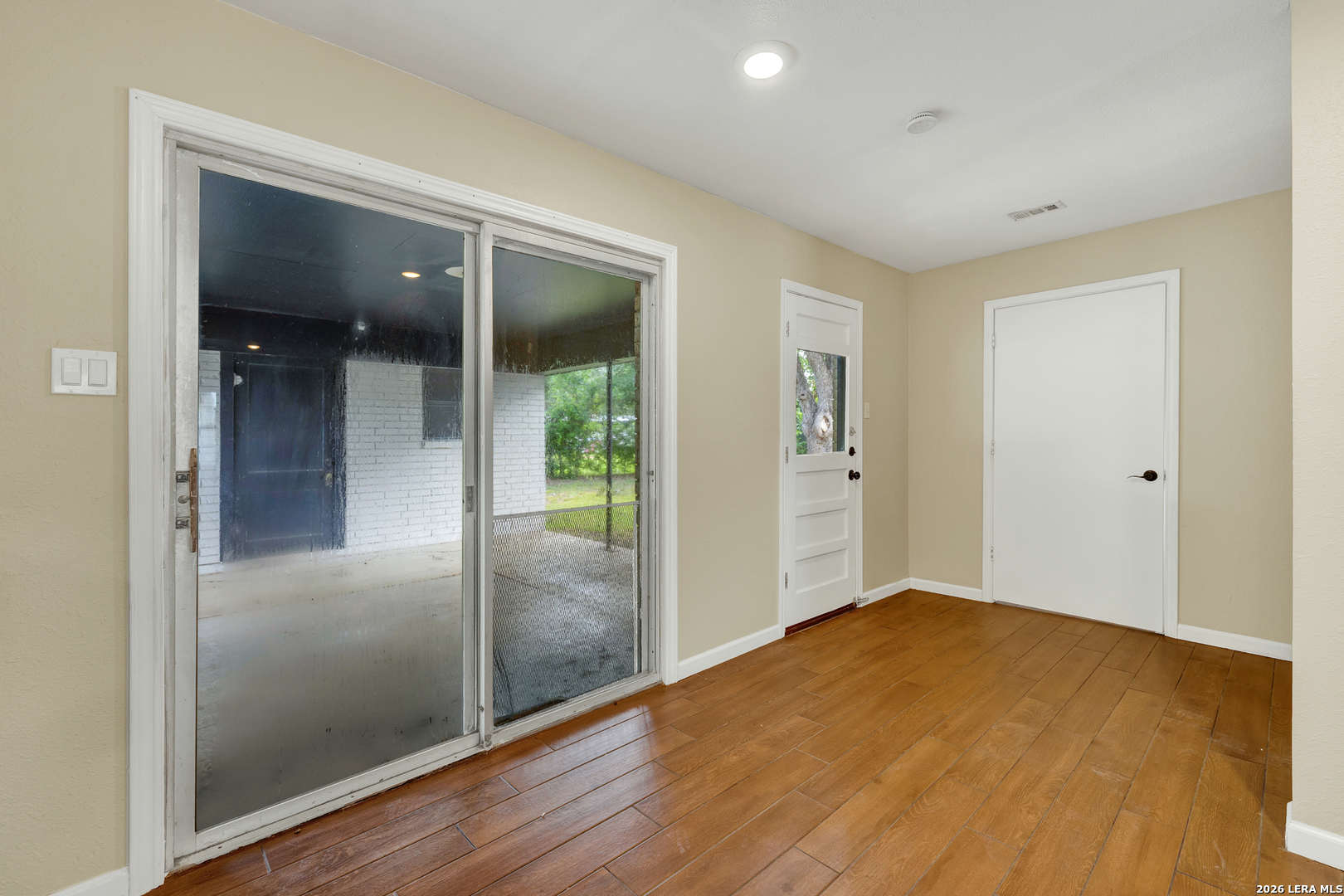 153 SWAN DR, New Braunfels, TX 78130