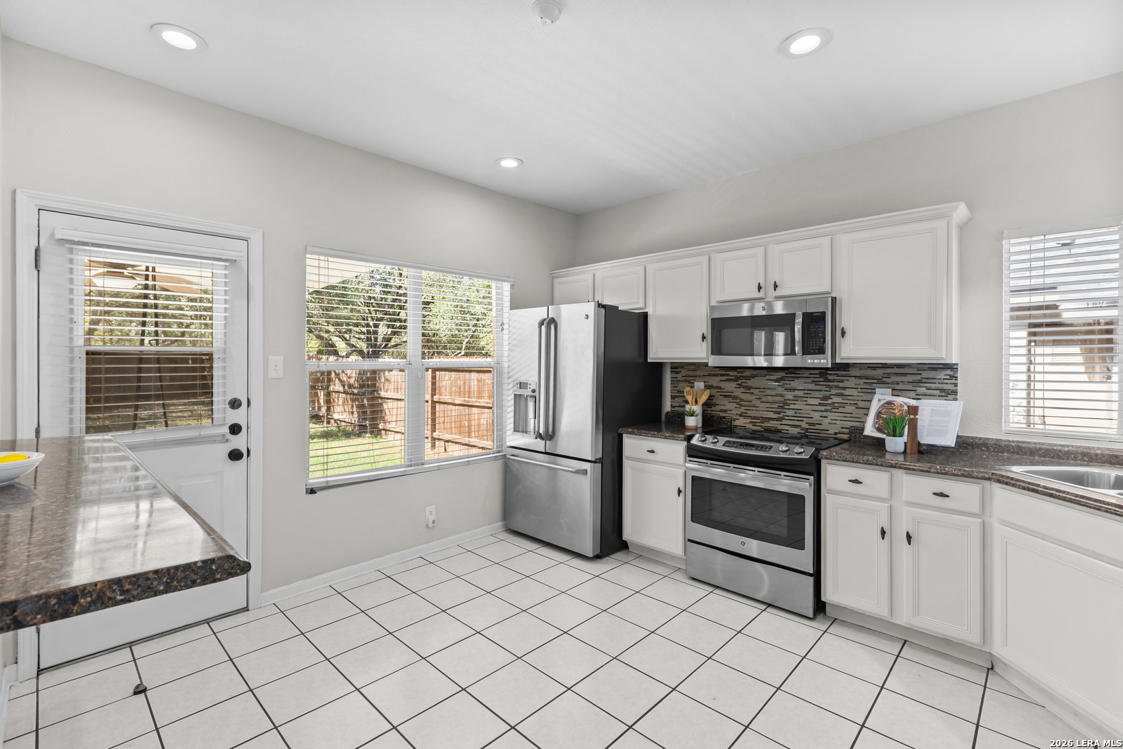 14235 Red Maple Wood, San Antonio, TX 78249