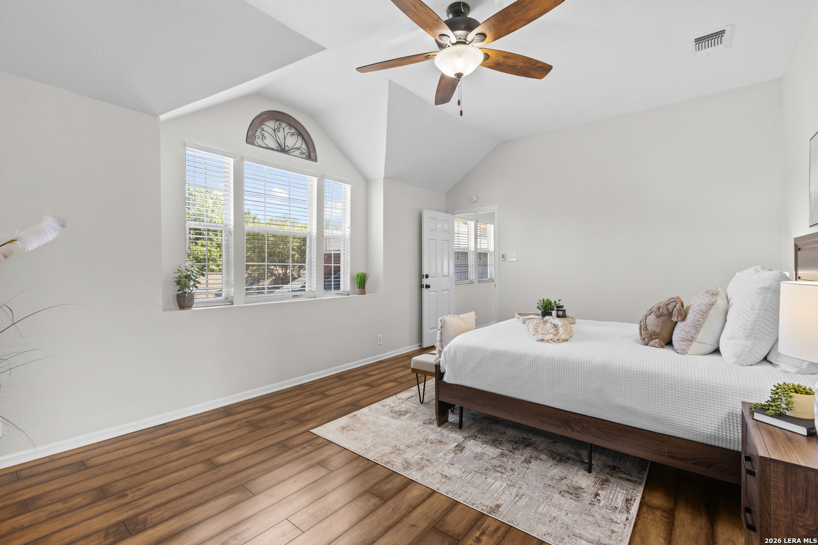 14235 Red Maple Wood, San Antonio, TX 78249