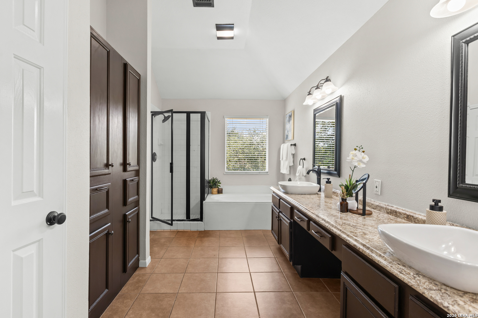 14235 Red Maple Wood, San Antonio, TX 78249