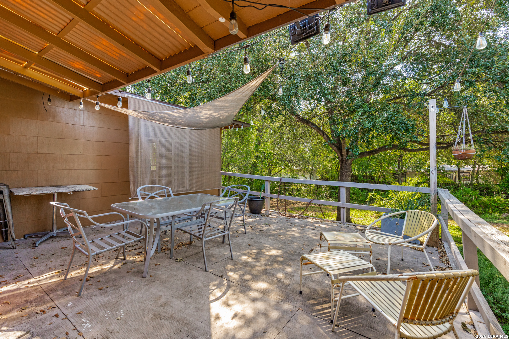 526 Sumner Dr, San Antonio, TX 78209