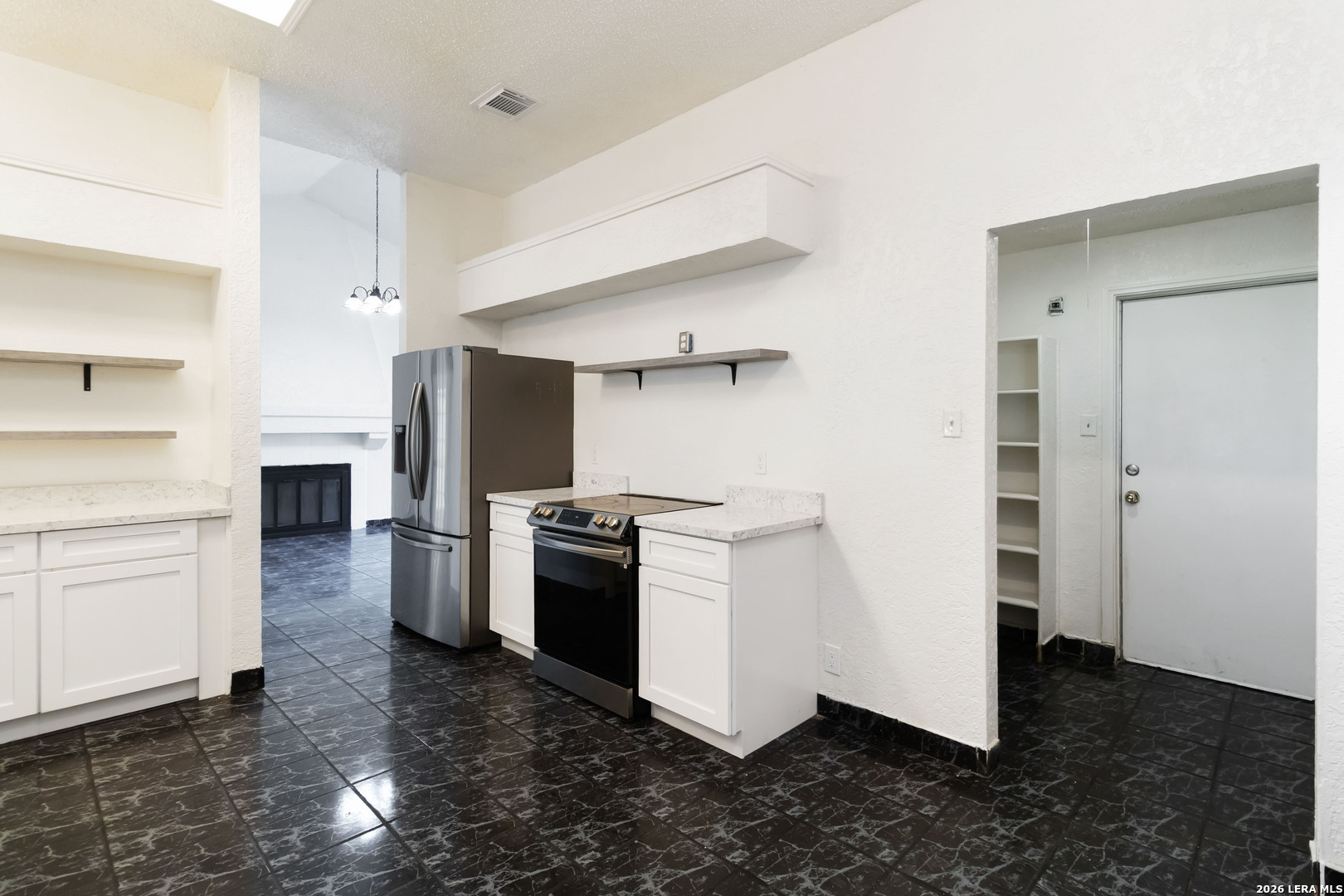 2949 Ash Field Dr, San Antonio, TX 78245