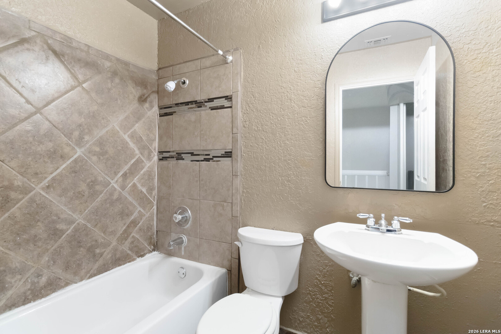 2949 Ash Field Dr, San Antonio, TX 78245